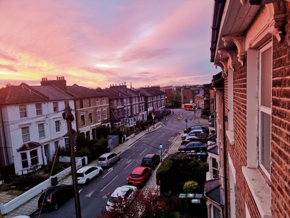 Stylish-Brockley-Entire Place Apartamento Londres Exterior foto